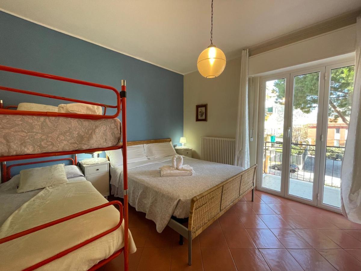 50 Metri Dal Mare - Free Parking E A/C Apartman Pietra Ligure Kültér fotó